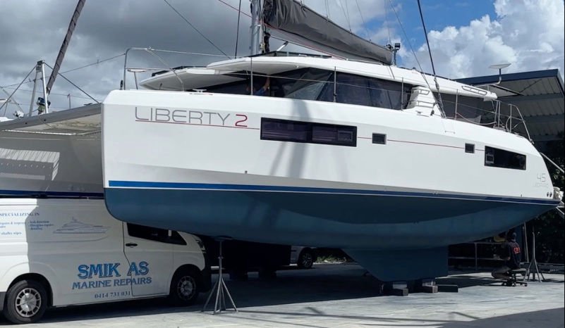 Antifouling a Catamaran