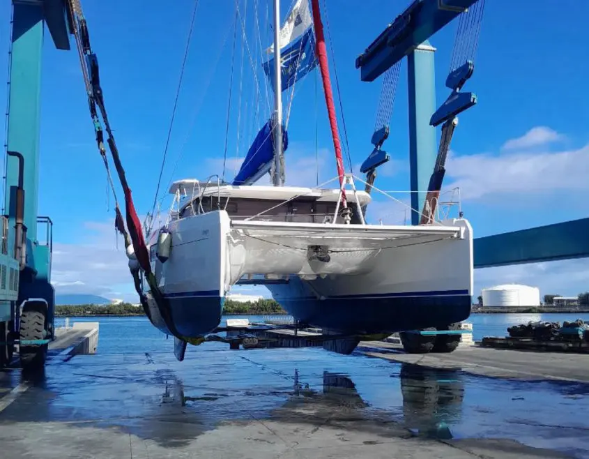 catamaran cruising